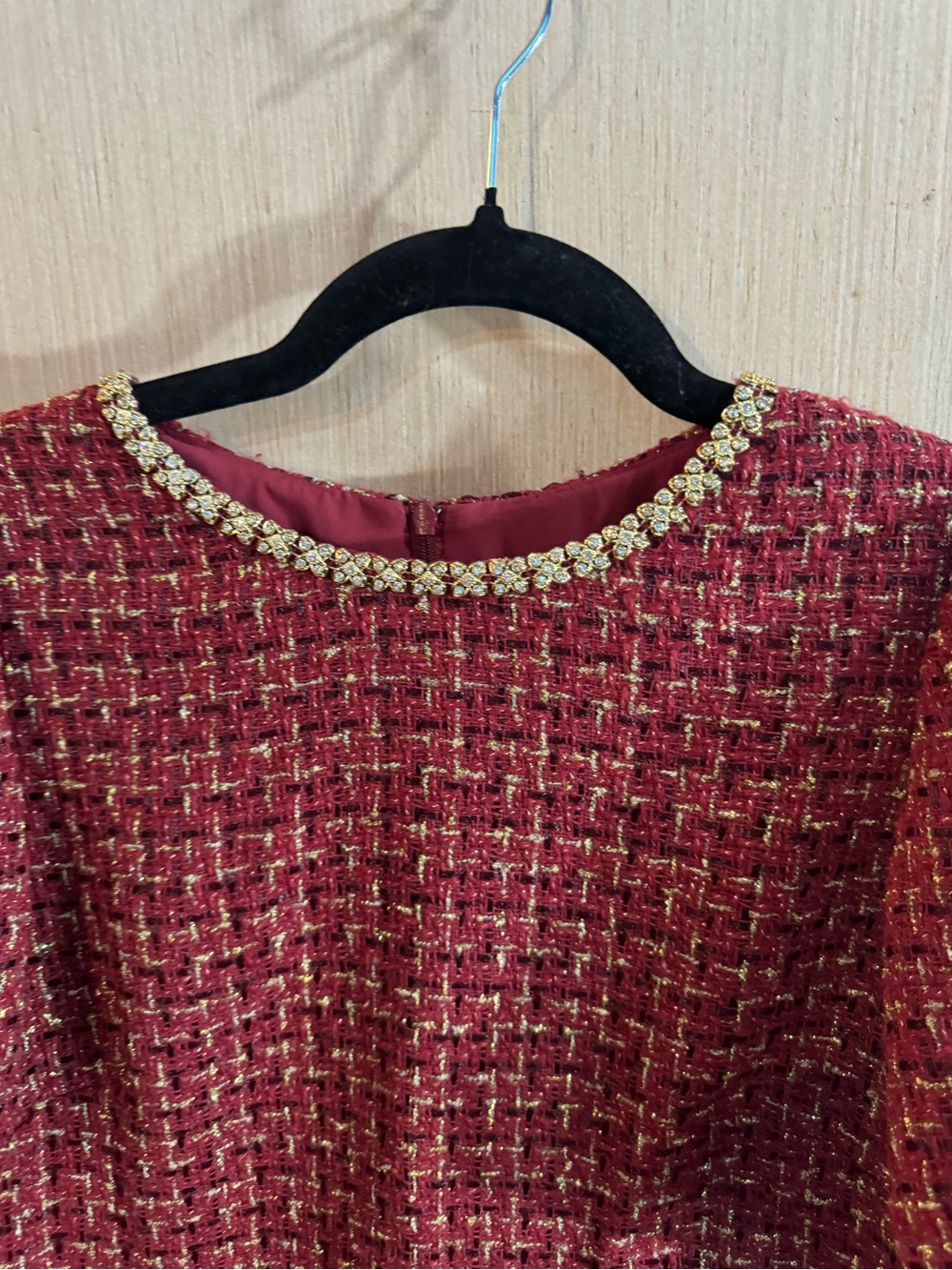 Jessica Howard Burgundy Tweed Shift Dress with Jeweled Neckline Size 10 - Picture 3 of 6